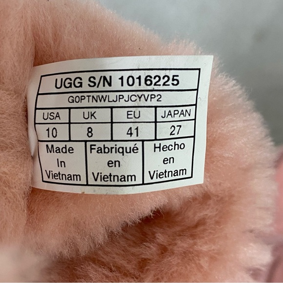 UGG Bailey Bow II Women's Boots Size 10 Pink Suede Sheepskin Water Resistant - Picture 10 of 10